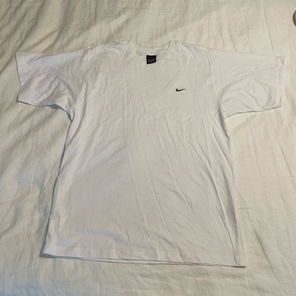 Men’s White Nike Shirt, size M